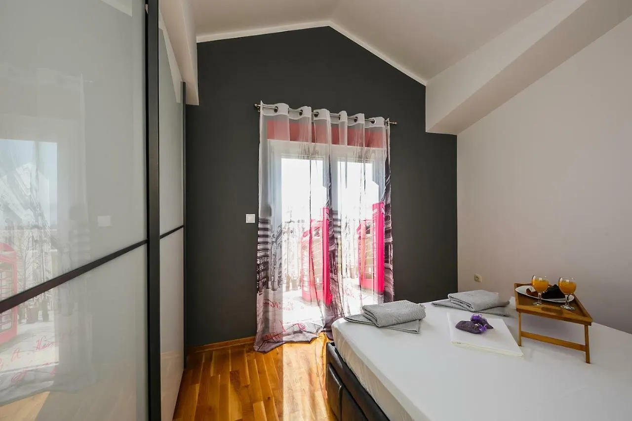 Sun-Kissed Luxury Mediterranean Villa Kaštela